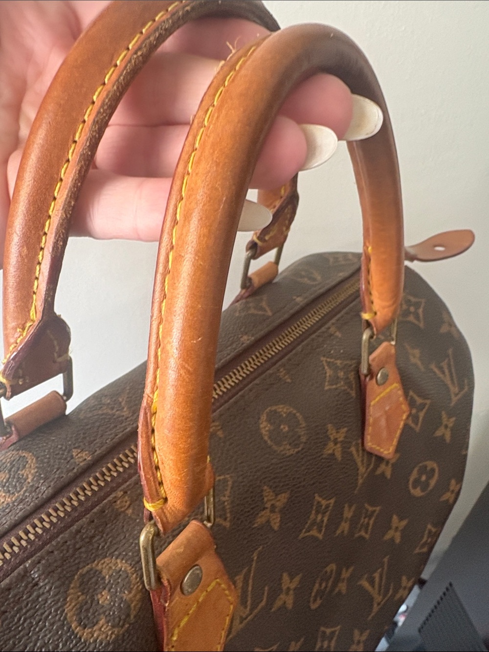 Vintage Louis Vuitton Speedy 30 Handbag - Picture 3 of 12